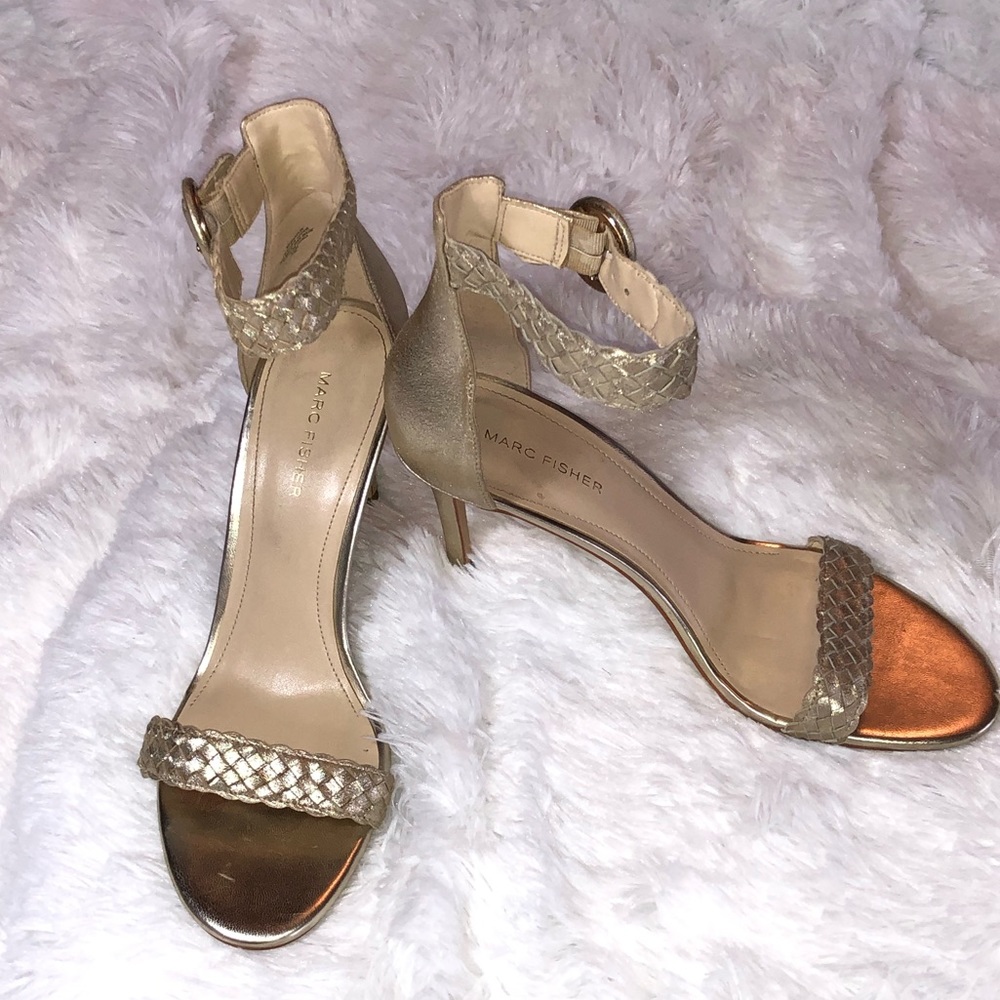 Marc Fisher Braelin Ankle Strap Sandals Sz 9.5